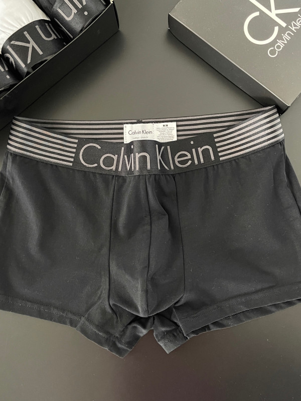 Комплект чоловічих боксерів Calvin Klein striped, 4шт в коробці