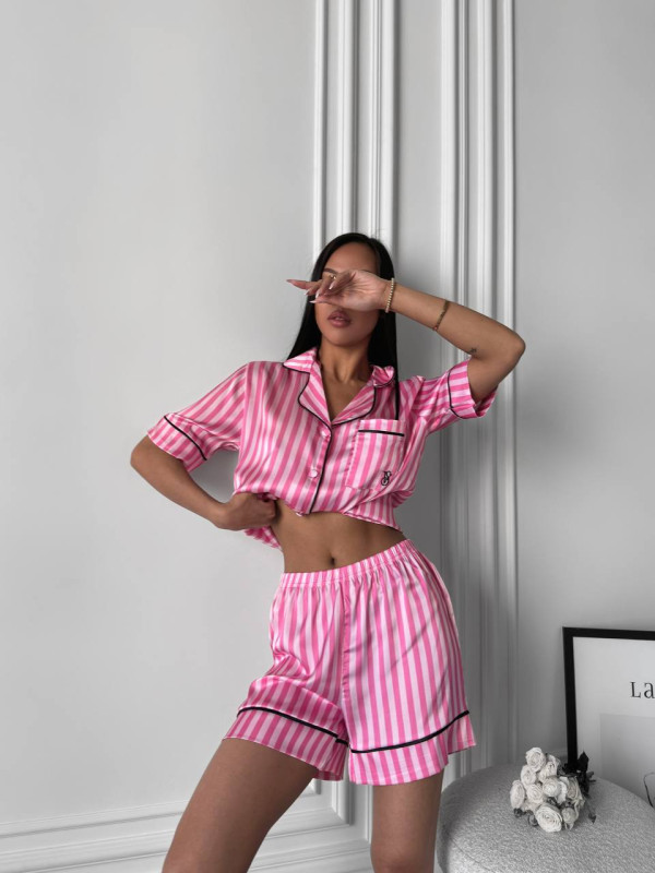 Малиновий комплект сорочка з шортами  Victorias Secret